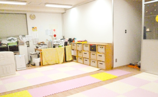 保育園運営